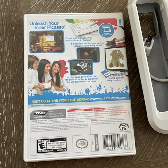 Wii UDraw Tablet & Game - Picture 3 of 7